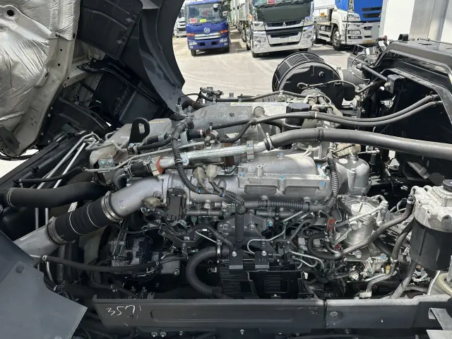 いすゞ ギガ 2PG-CYJ77Cの写真24