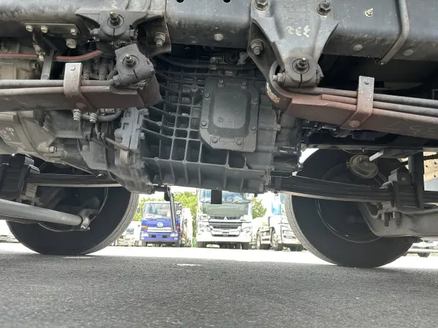いすゞ ギガ 2PG-CYJ77Cの写真25