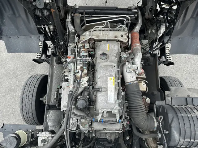 いすゞ ギガ 2PG-CYJ77Cの写真22