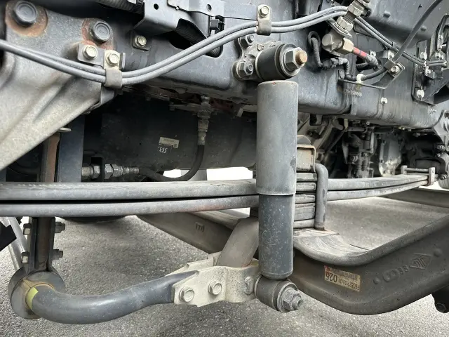 いすゞ ギガ 2PG-CYJ77Cの写真28