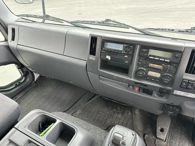 いすゞ フォワード 2PG-FRR90S2の写真21