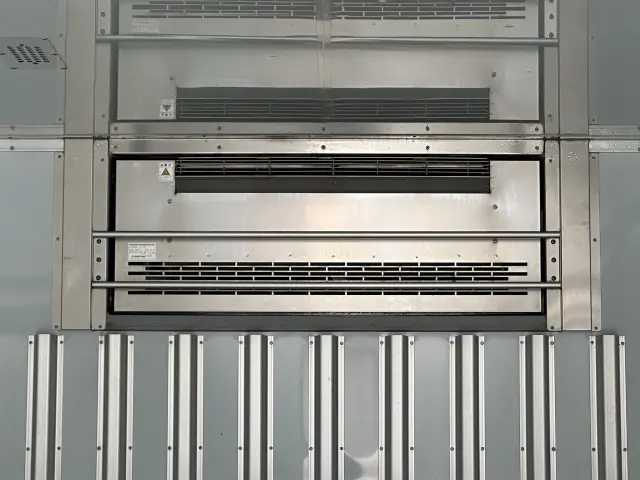 いすゞ フォワード 2PG-FRR90S2の写真15