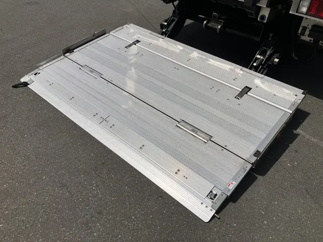 いすゞ エルフ 2RG-NPR88ANの写真33