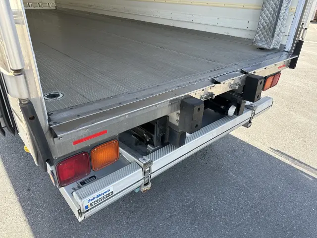 いすゞ フォワード 2PG-FRR90T2の写真19