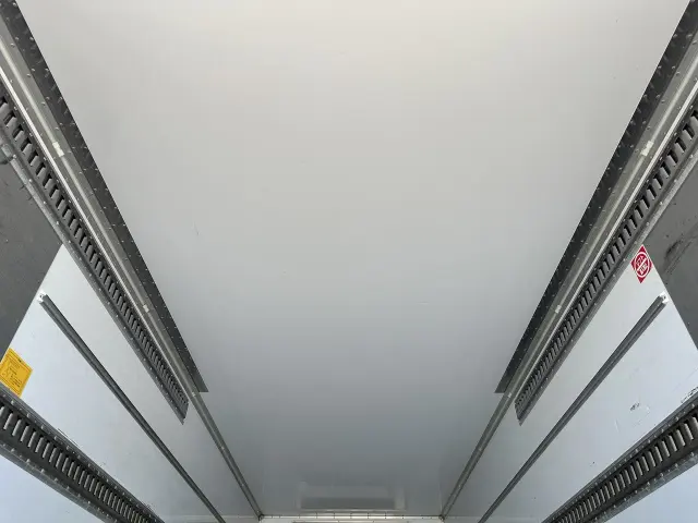 いすゞ フォワード 2PG-FRR90T2の写真15