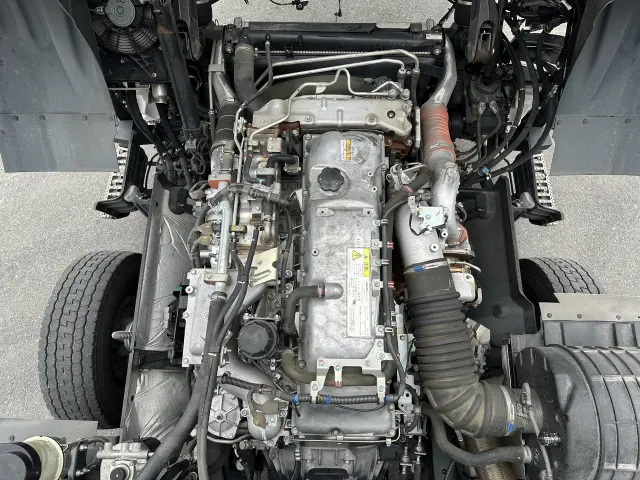いすゞ ギガ 2PG-CYJ77Cの写真23