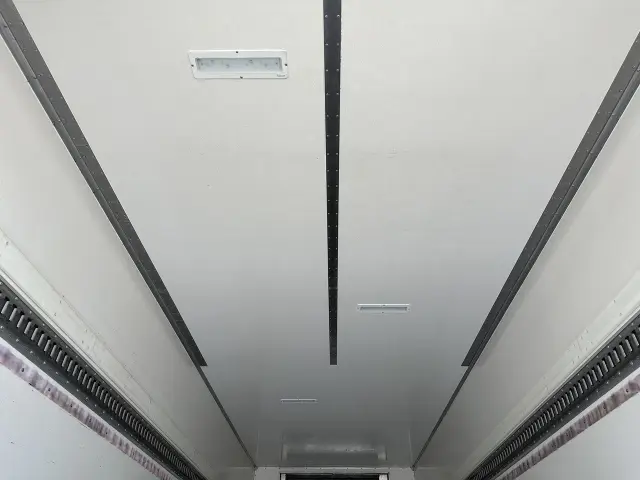 いすゞ フォワード 2RG-FTR90V2の写真15