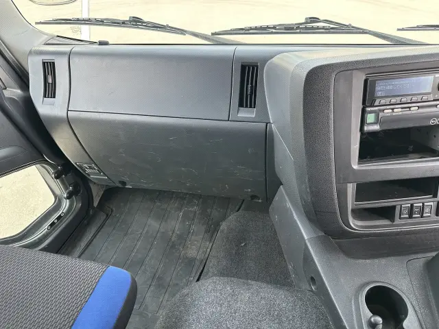 いすゞ ギガ 2PG-CYJ77Cの写真22