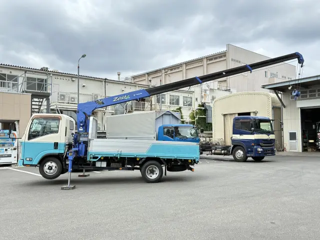いすゞ エルフ TKG-NMR85ARの写真5