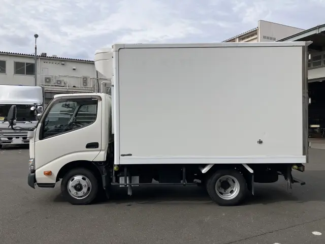 日野 デュトロ TKG-XZC605Mの写真4