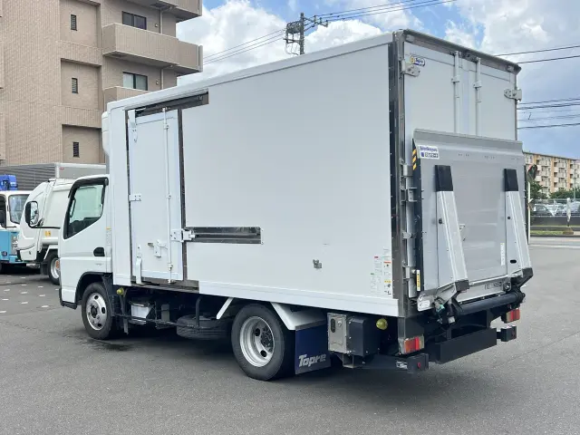 三菱 キャンター 2PG-FEAV0の写真6