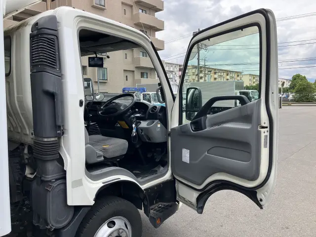 日野 デュトロ TKG-XZU710Mの写真19