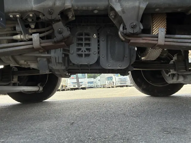 いすゞ ギガ 2PG-CYJ77Dの写真26