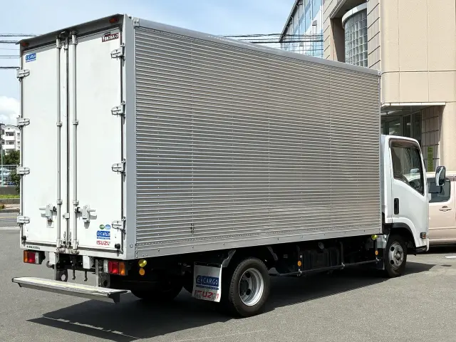 いすゞ エルフ TRG-NLR85ANの写真2