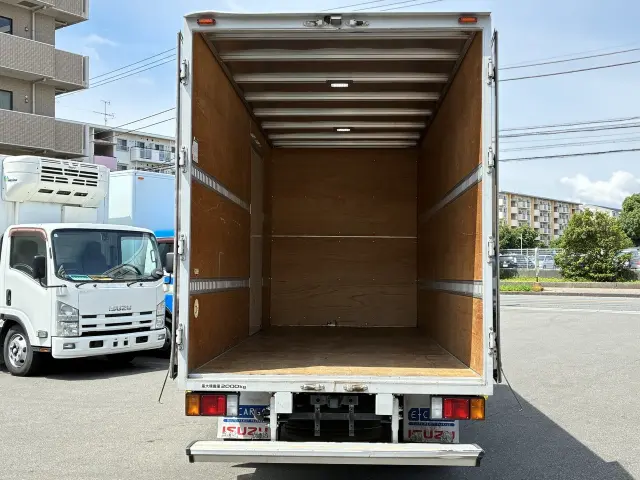 いすゞ エルフ TRG-NLR85ANの写真12