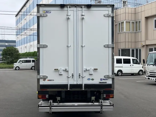 いすゞ エルフ TPG-NMR85ANの写真3