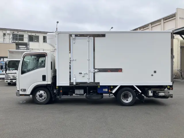 いすゞ エルフ TPG-NMR85ANの写真4