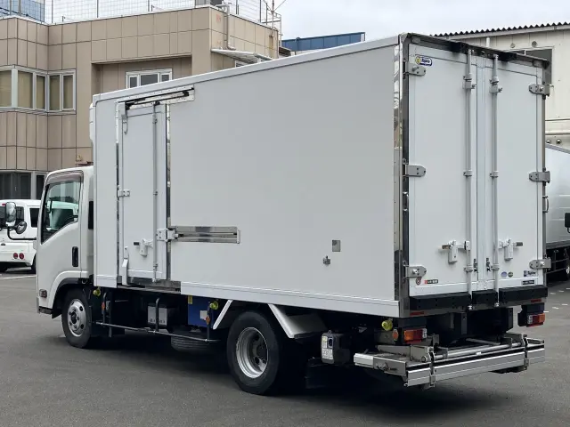 いすゞ エルフ TPG-NMR85ANの写真6