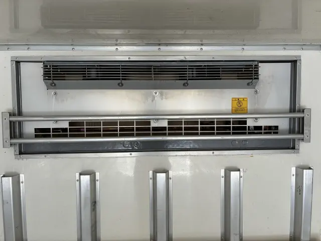 いすゞ エルフ 2RG-NMR88ANの写真14