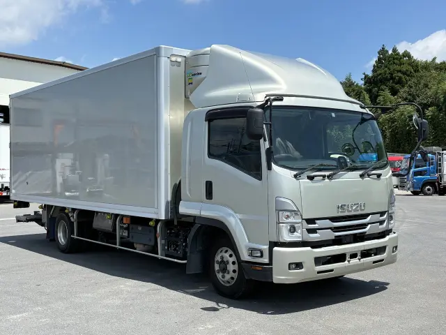 いすゞ フォワード 2PG-FRR90T2の写真8