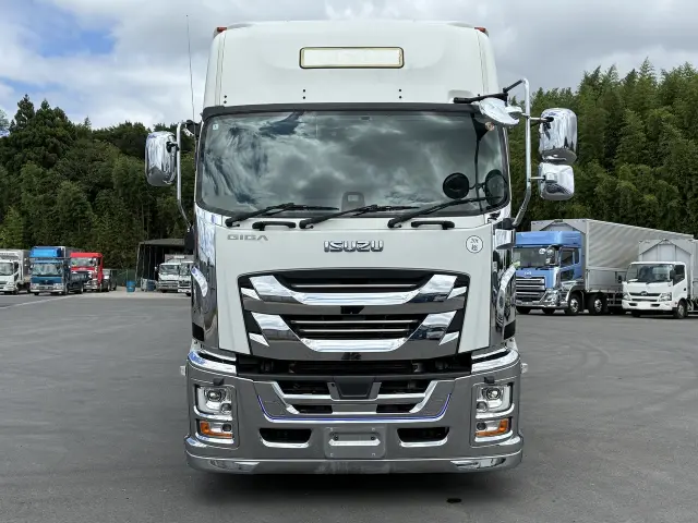 いすゞ ギガ 2PG-CYJ77Cの写真10