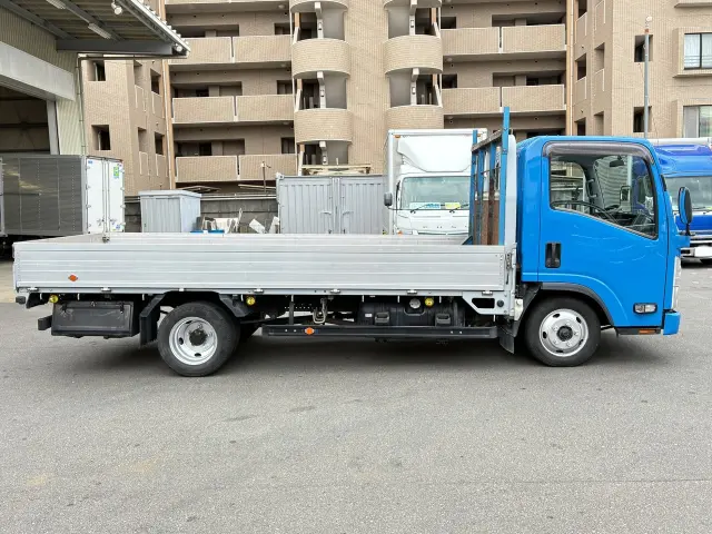 いすゞ エルフ TRG-NMR85ARの写真4