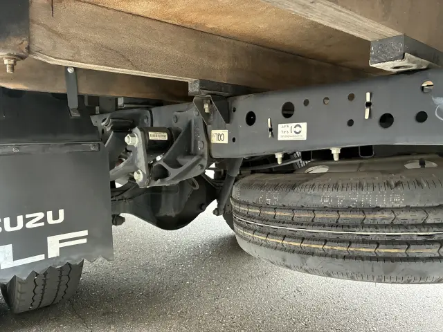 いすゞ エルフ TRG-NMR85ARの写真29