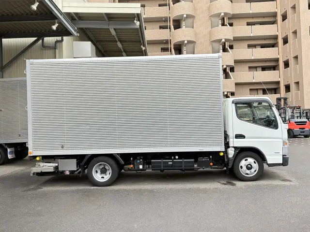 三菱 キャンター 2PG-FEAV0の写真6