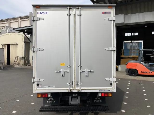 三菱 キャンター TPG-FBA00の写真3