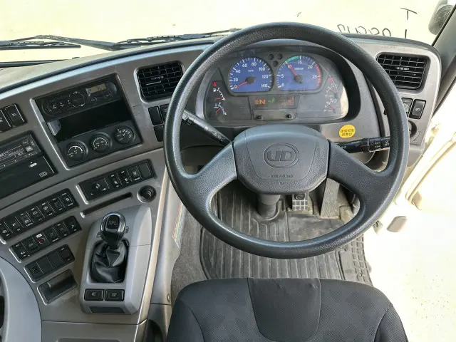 UD クオン QPG-CD5ZAの写真21