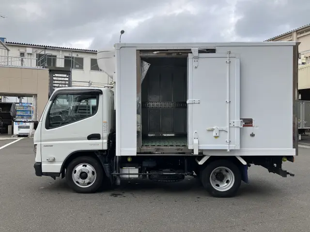 三菱 キャンター 2RG-FBAV0の写真5