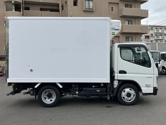 三菱 キャンター 2RG-FBAV0の写真6