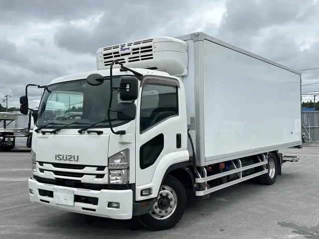 いすゞ フォワード 2PG-FTR90V2の写真1