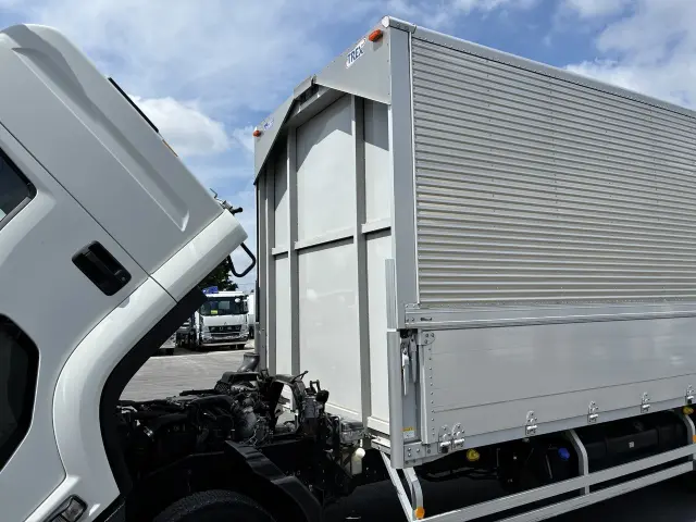 UD コンドル 2RG-BRR90T2の写真10