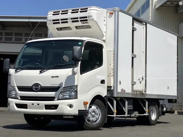 日野 デュトロ TKG-XZU712Mの写真1