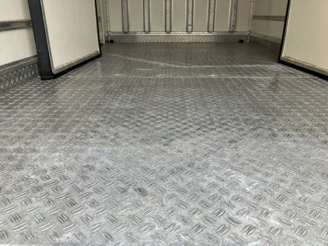 いすゞ エルフ 2RG-NLR88ANの写真13