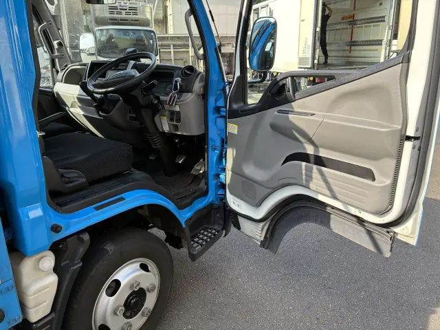 三菱 キャンター 2RG-FBA20の写真17