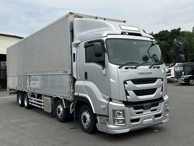 いすゞ ギガ 2PG-CYJ77Cの写真9