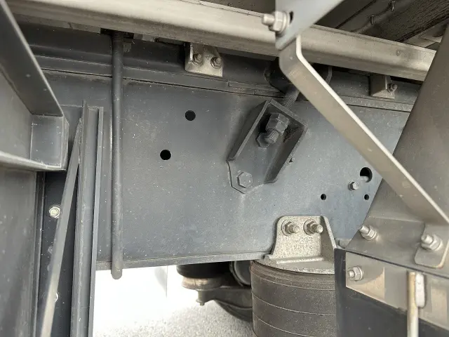 いすゞ ギガ 2PG-CYJ77Cの写真31