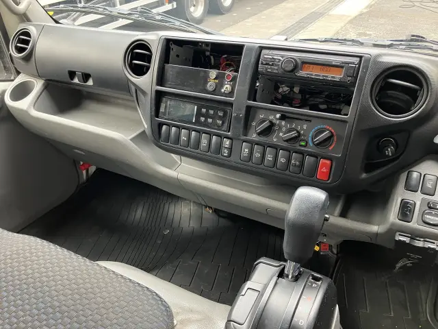 日野 デュトロ 2RG-XZU712Mの写真21