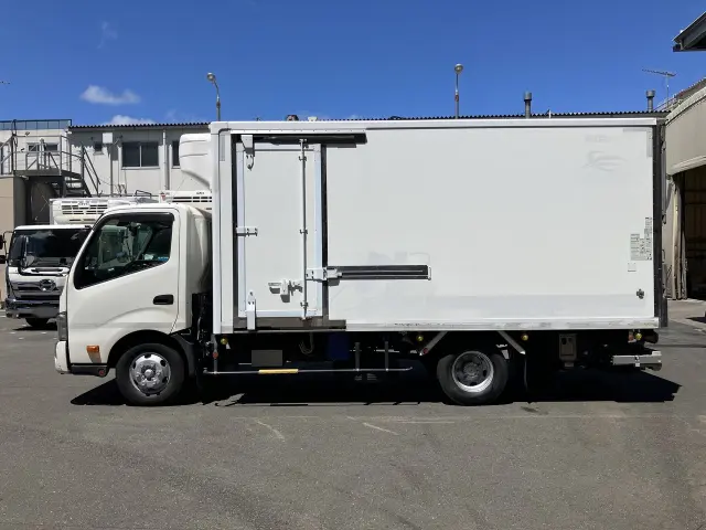 日野 デュトロ TKG-XZU712Mの写真4