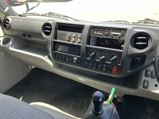 日野 デュトロ TKG-XZU712Mの写真21