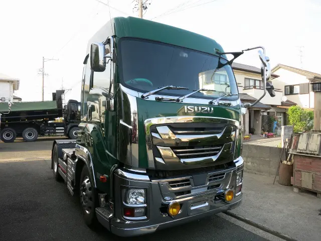 いすゞ ギガ QKG-EXD52BD(2WD)の写真1