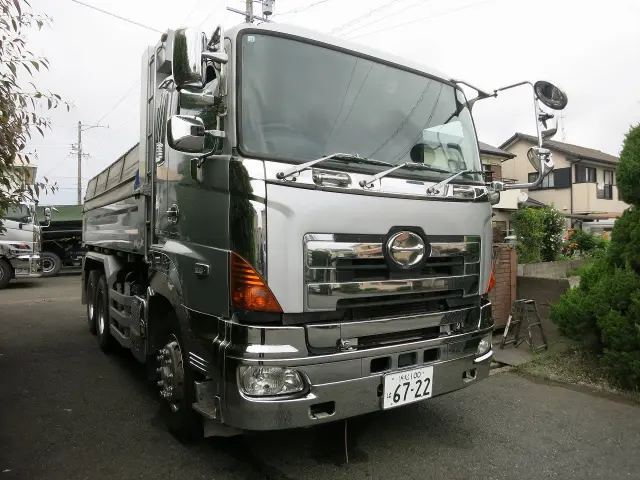 日野 プロフィア QKG-FS1EKDA(6x4)の写真1