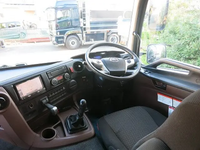 日野 プロフィア 2DG-FS1AGAの写真28