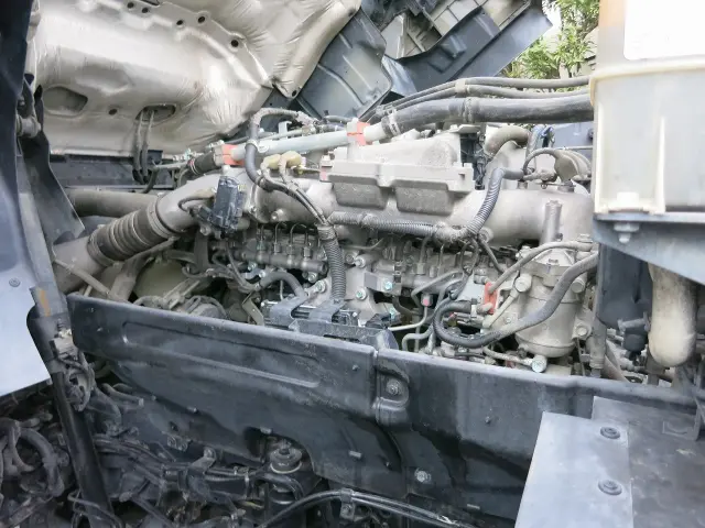 いすゞ ギガ 2PG-CXZ77CT(6x4)の写真16