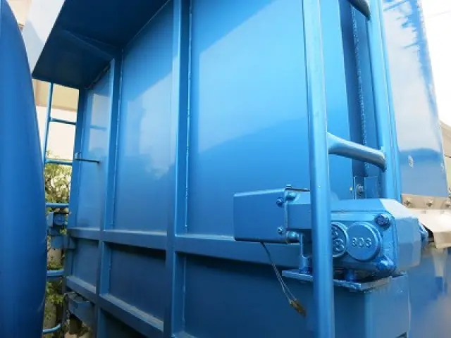 いすゞ ギガ 2PG-CXZ77CT(6x4)の写真11