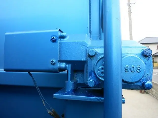 いすゞ ギガ 2PG-CXZ77CT(6x4)の写真13