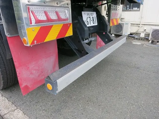 いすゞ ギガ 2PG-CXZ77CT(6x4)の写真14