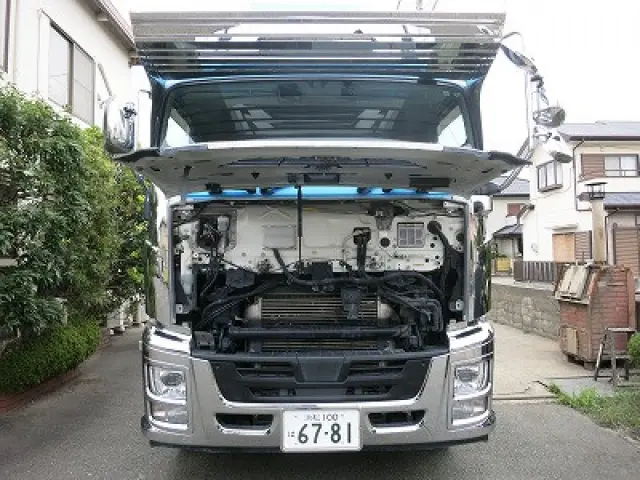 いすゞ ギガ 2PG-CXZ77CT(6x4)の写真16